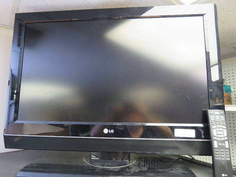 LG Flatscreen TV