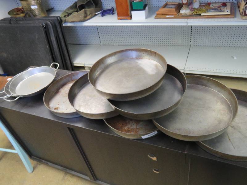 Pans