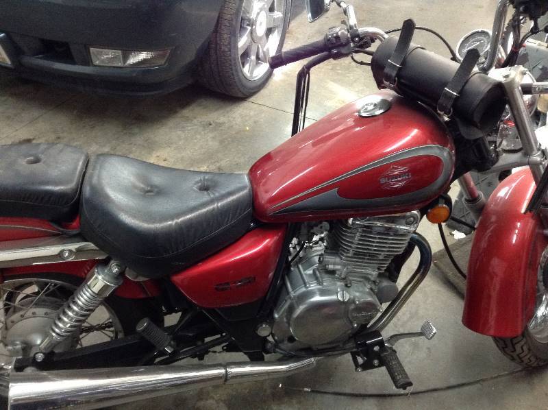 2000 Suzuki GZ250
