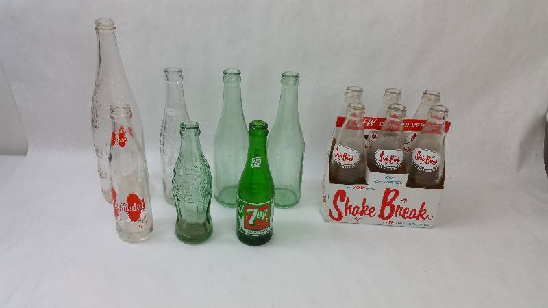 lot 56 image: 13 pc. Vintage Bottle Collection - Shake Break, Garrett & Co, Nesbitts, Coca Cola 