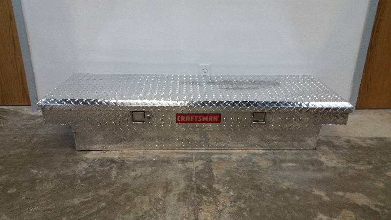 lot 91 image: Craftsman Truck Bed Tool Equipment & Storage Box