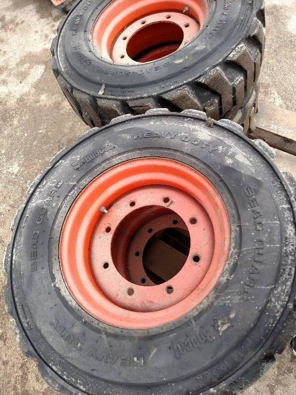 lot 14 image: (4) Bobcat Heavy Duty Bead Guard 12...