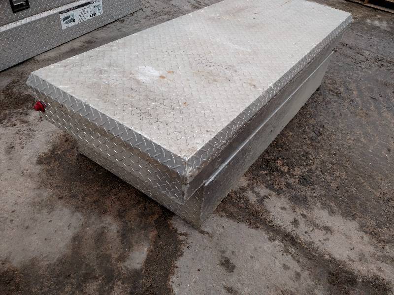 lot 26 image: Knaak Aluminum Saddle Tool Box Fits...