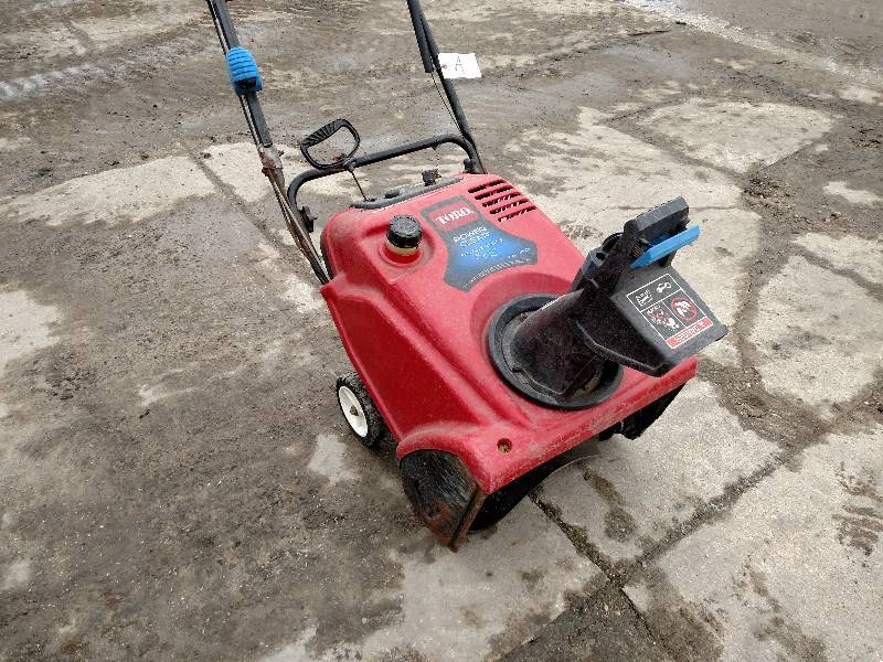 lot 34 image: Toro Power Clear Snow Blower, Works...