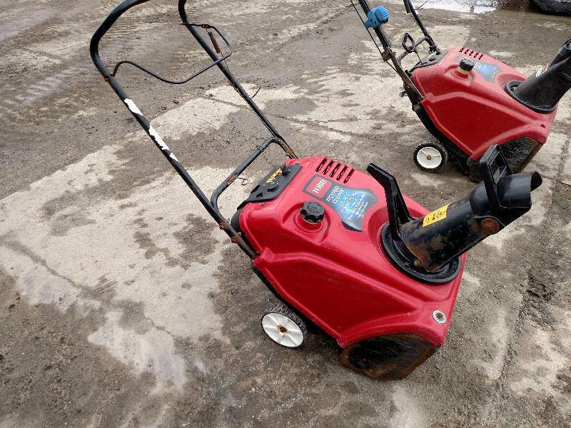 lot 33 image: Toro Power Clear 721 R-C Commercial...