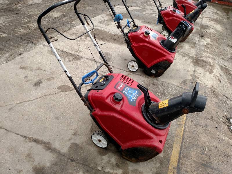 lot 32 image: Toro Power Clear 721 R-C Commercial...