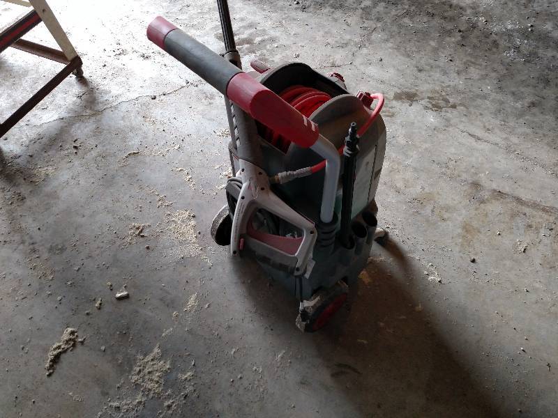 lot 39 image: Briggs & Stratton Pressure Washer, ...