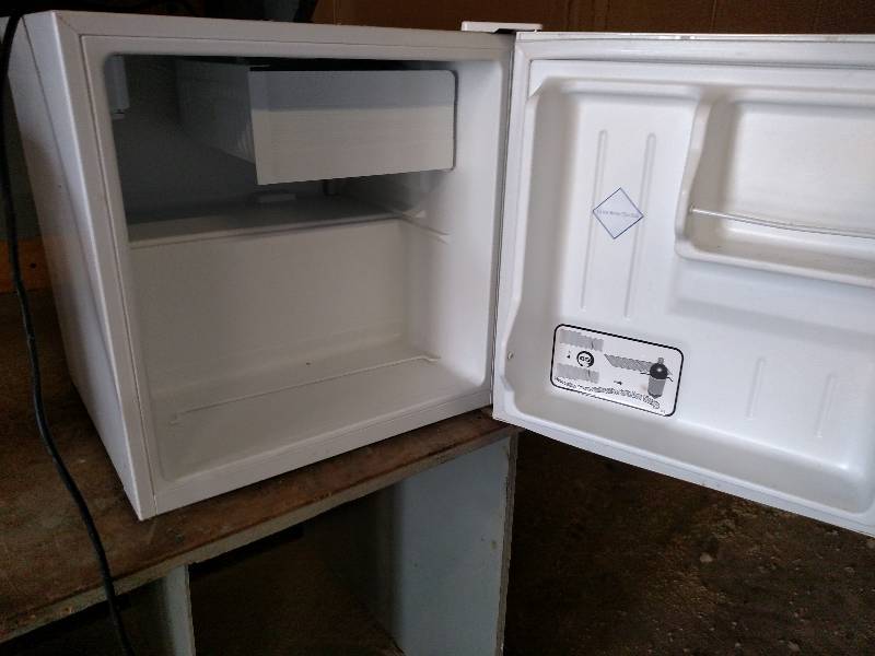 lot 49 image: Haier Dorm Refrigerator, Works...