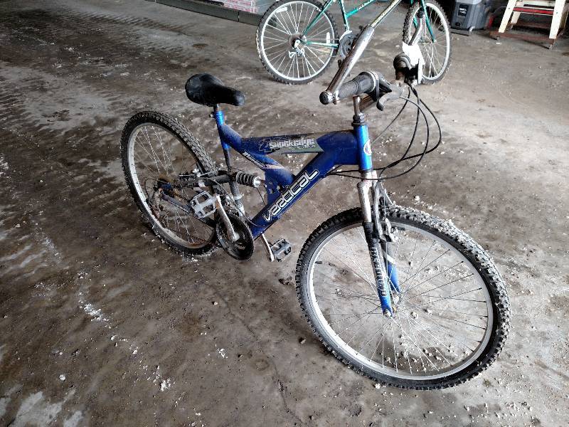 lot 52 image: Vertical 26 Bicyle, 21 Speed...