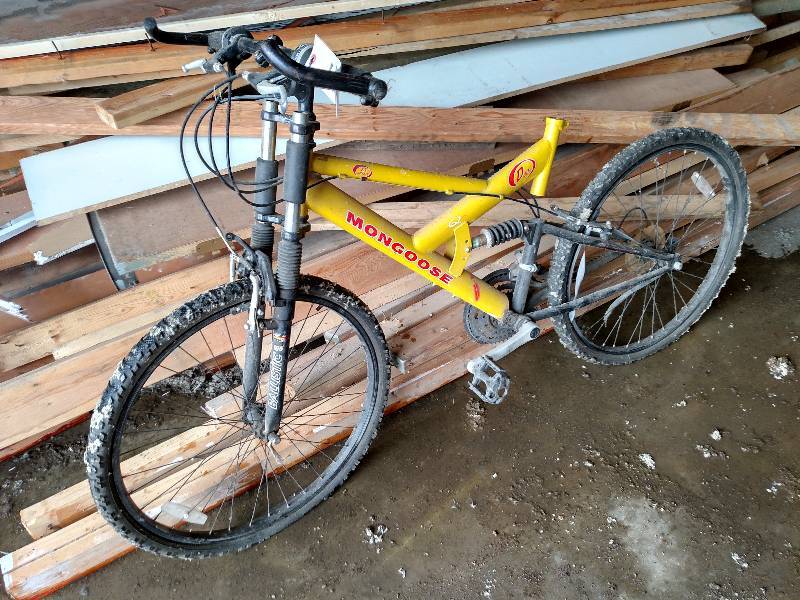 mongoose duster 16 inch bike