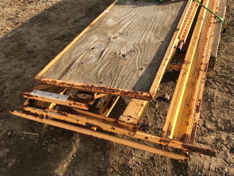 lot 19 image: Bil-Jax Scaffolding