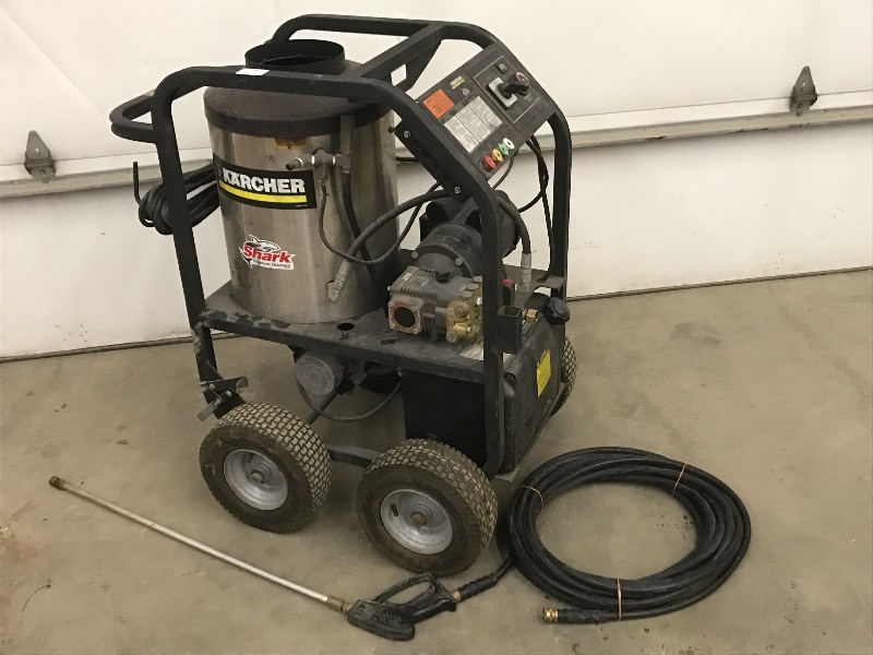 lot 7 image: Karcher Hot-Water Pressure Washer