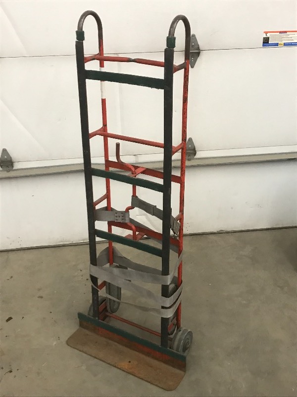 lot 13 image: Furniture  Appliance Dolly