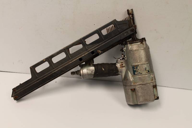 Strip Nailer