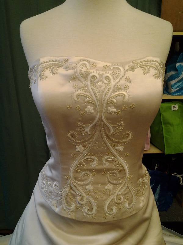 Oleg Cassini Collection-Ivory Beaded-Size 12