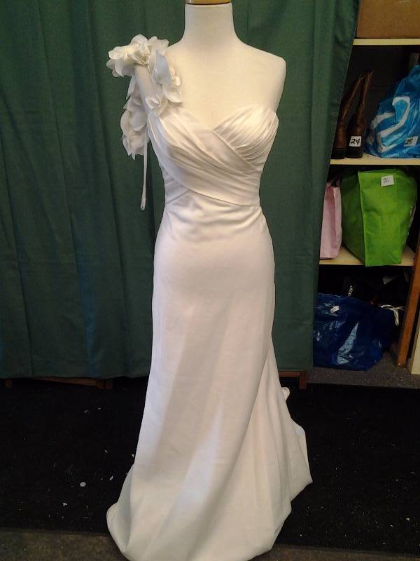 Exclusive Edition By Allure - Ivory - Size 8