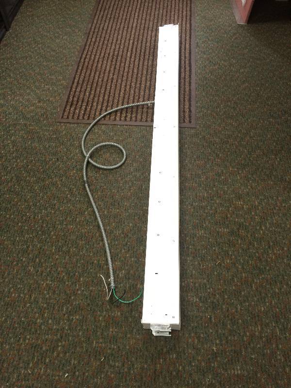 lot 10 image: LED Ceiling Light