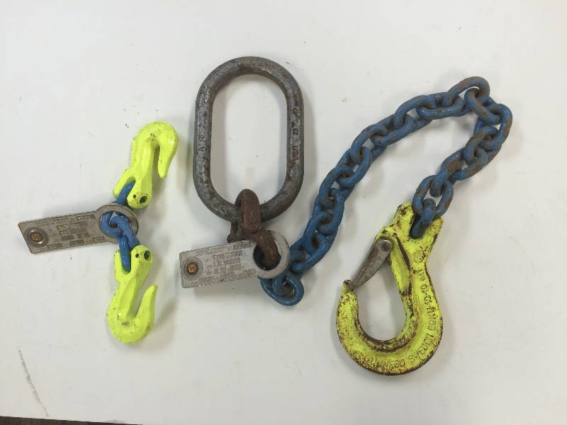 lot 45 image: Rigging Chains