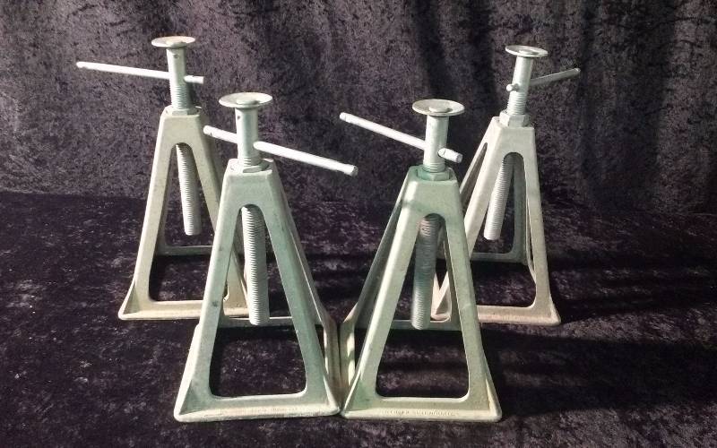 Set of 4 Jacks