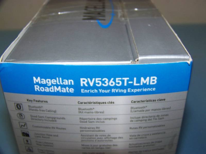 lot 4 image: Magellan, RoadMate, GPS Unit in Original Box