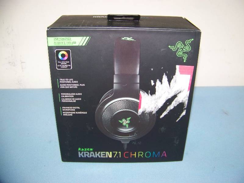 lot 32 image: Razer, Kraken 7.1, Chroma, Gaming Headset in Original Box