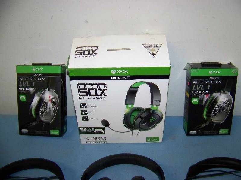 lot 69 image: (9) Video Game  Gaming Headsets for PARTS  REPAIR