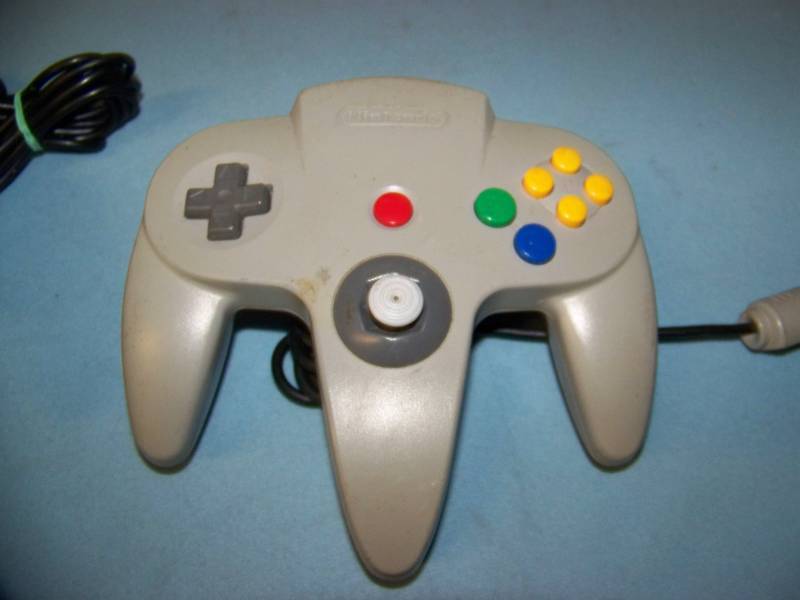 lot 45 image: (3) Nintendo 64, Video Game  Gaming Controllers