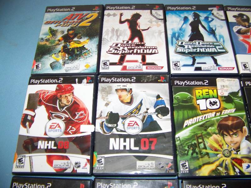 lot 60 image: (18) Sony, Playstation 2  PS2, Video Games
