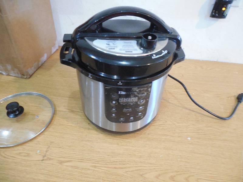 lot 30 image: Elite Platinum 8-Qt. Digital Pressure wSlow Cooker Function