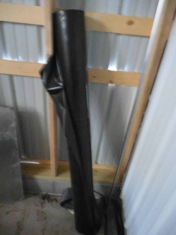 lot 41 image: BIG ROLL OF CONTRACTOR GARBAGE BAGS