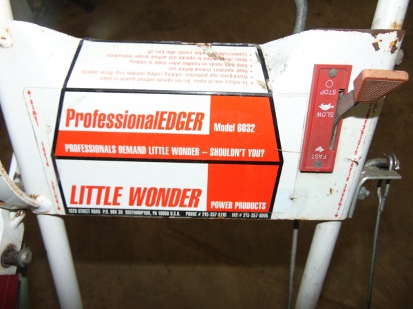 lot 19 image: Little Wonder Sidewalk Edger