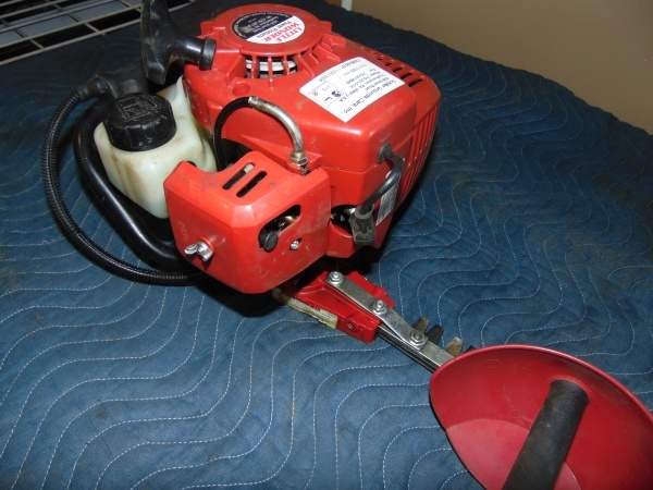 lot 22 image: Little Wonder Gas Powered Hedge Trimmer