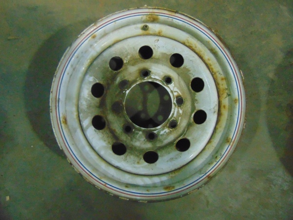 lot 27 image: Misc Lot Of Tires and Rims