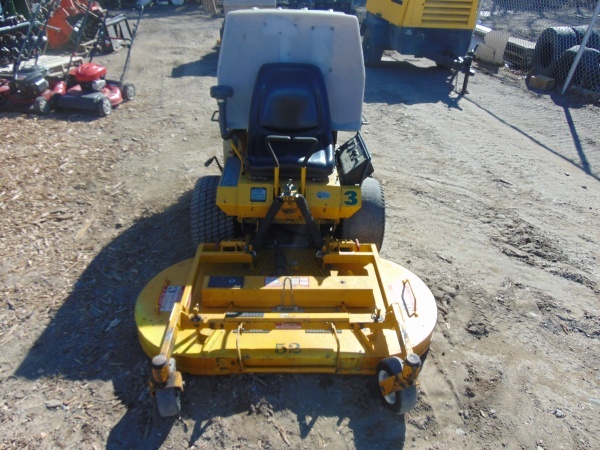 lot 13 image: Walker MFG Zero Turn Lawn Mower With Bagger