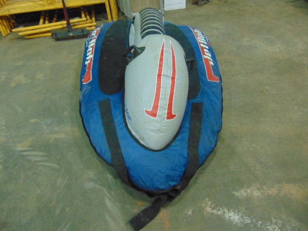 lot 72 image: Jet Bob Towable Inflateable