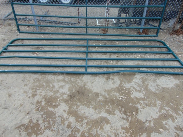 lot 101 image: (2) Livestock Gates
