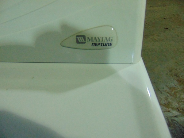 lot 108 image: Maytag Front Load Washing Machine