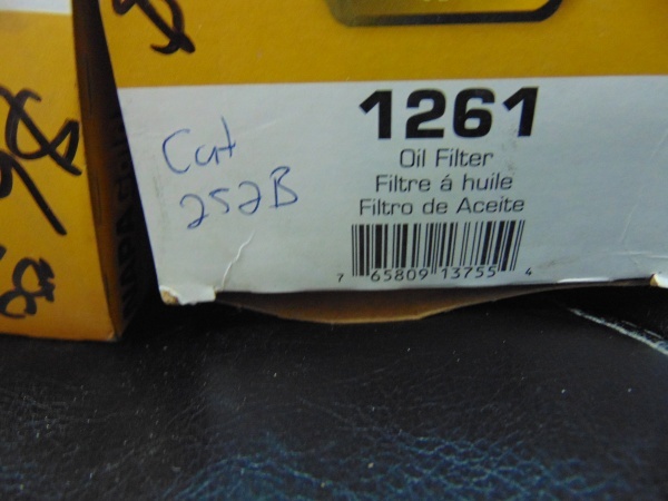 lot 124 image: (3) New Napa Oil Filters
