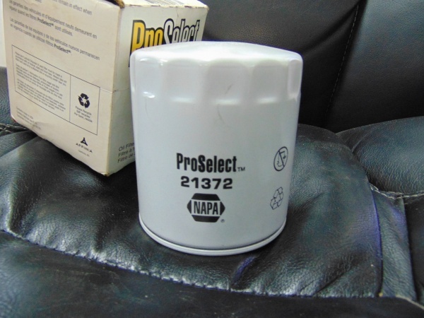 lot 129 image: New Napa Oil Filter