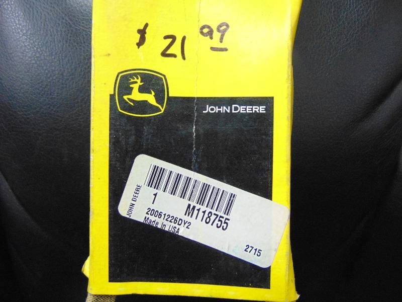 lot 136 image: New John Deere Belt