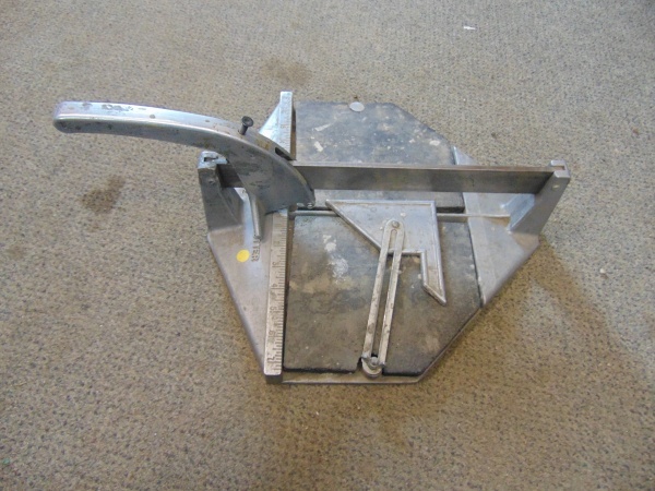 lot 158 image: Tile Breaker