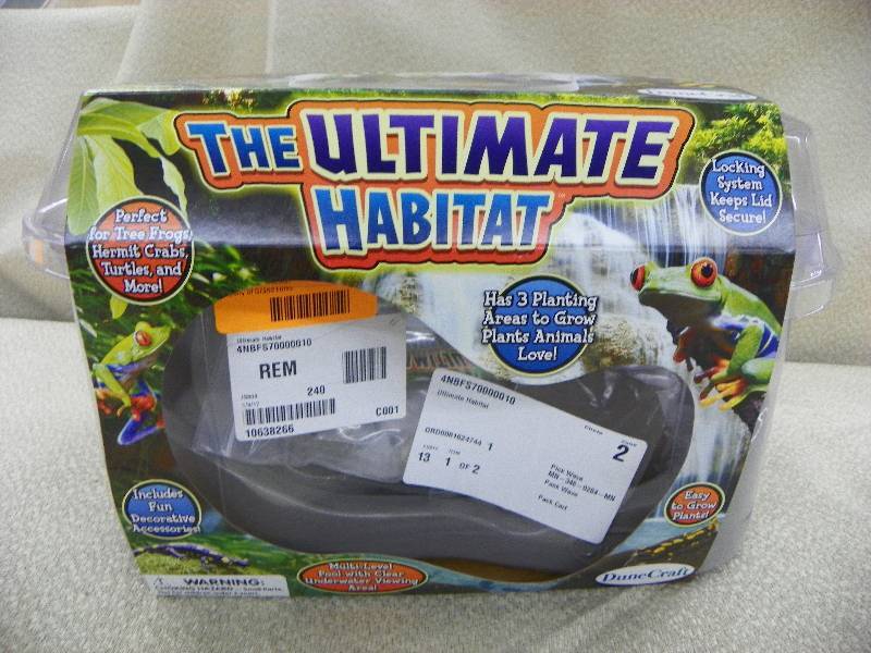 lot 498 image: The Ultimate Habitat, MSRP $29.99