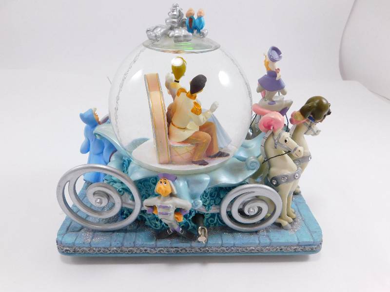 lot 34 image: Cinderella 50th Anniversary Light-Up Musical GlitterSnow Globe