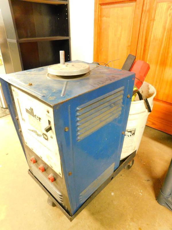 lot 57 image: Miller Thunderbolt 220V Welder wAccessories - Works