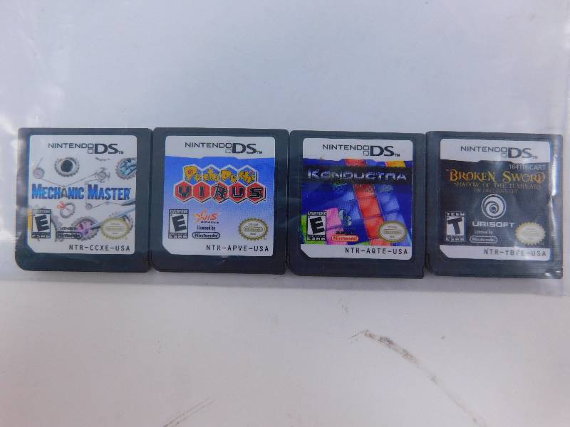 lot 22 image: Lot of 4 DS Games
