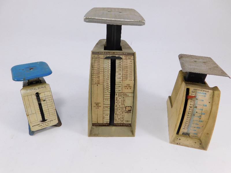 lot 71 image: Lot of 3 Vintage Mail Scales