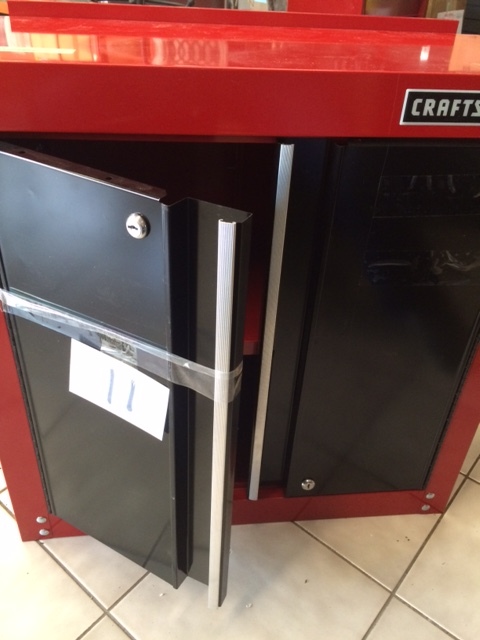 lot 11 image: Craftsman Wall Steel Cabinet with Keys