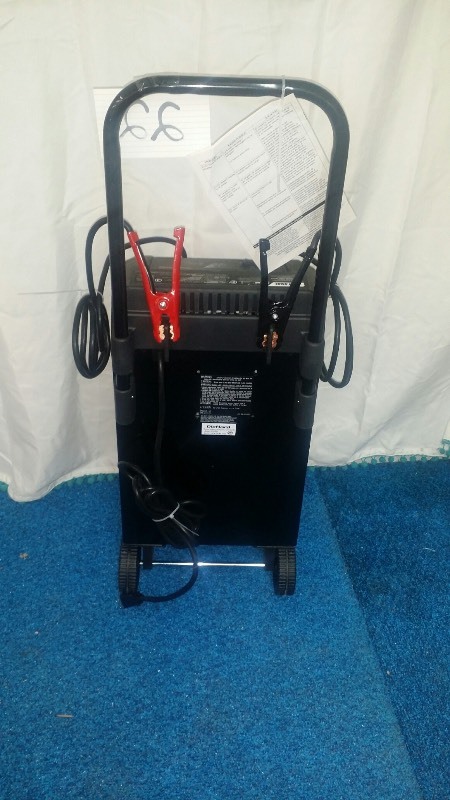lot 22 image: DieHard Portable 12V Battery Charger & Engine Starter