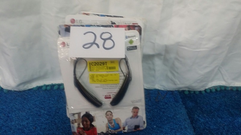lot 28 image: 6pk LG Tone Pro Wireless Headset