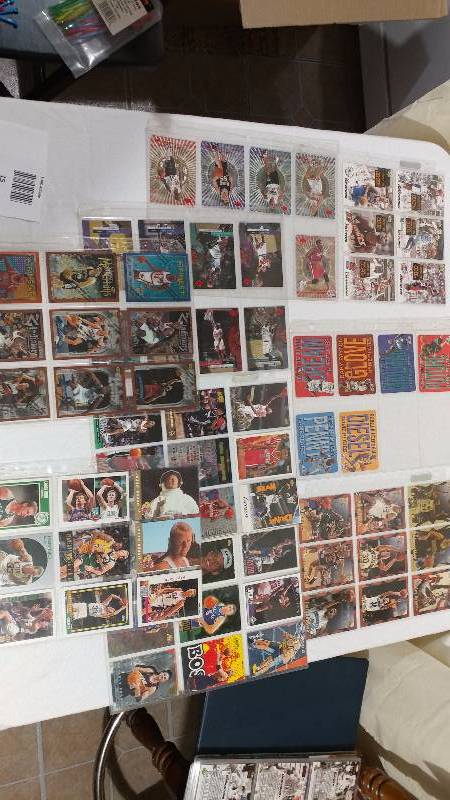 77 Basketball Trading Cards